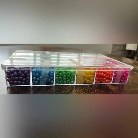 Greene Plastics Corporation | assorted beads set - Picture 5 of 10